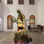 Riad R
